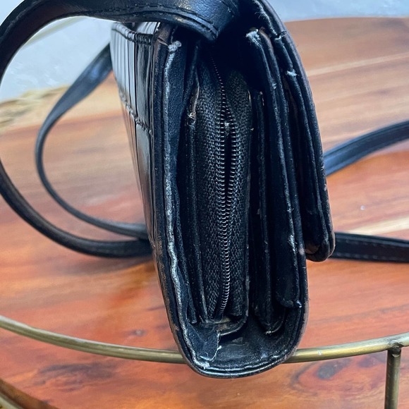 Brighton Black Leather Embossed Crossbody Purse - Picture 3 of 11